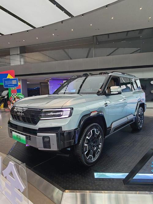 重庆110比亚迪方程豹硬派越野的爆款，英菲尼迪35周年与你共成长